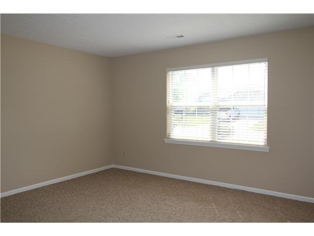 2849 Rothe Lane Indianapolis, IN 46229 - Photo 7 of 9 Gallery Image 7