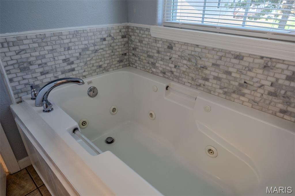 19958 Ladera Road Waynesville, MO 65583 - Photo 26 of 60