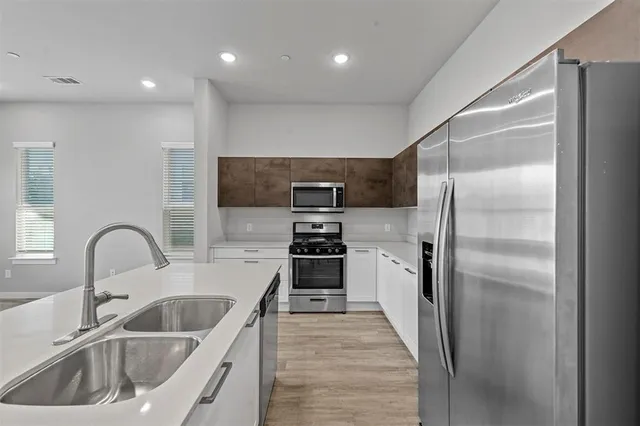 $2,100 | 2362 Freshwater Lane, McKinney, TX 75071