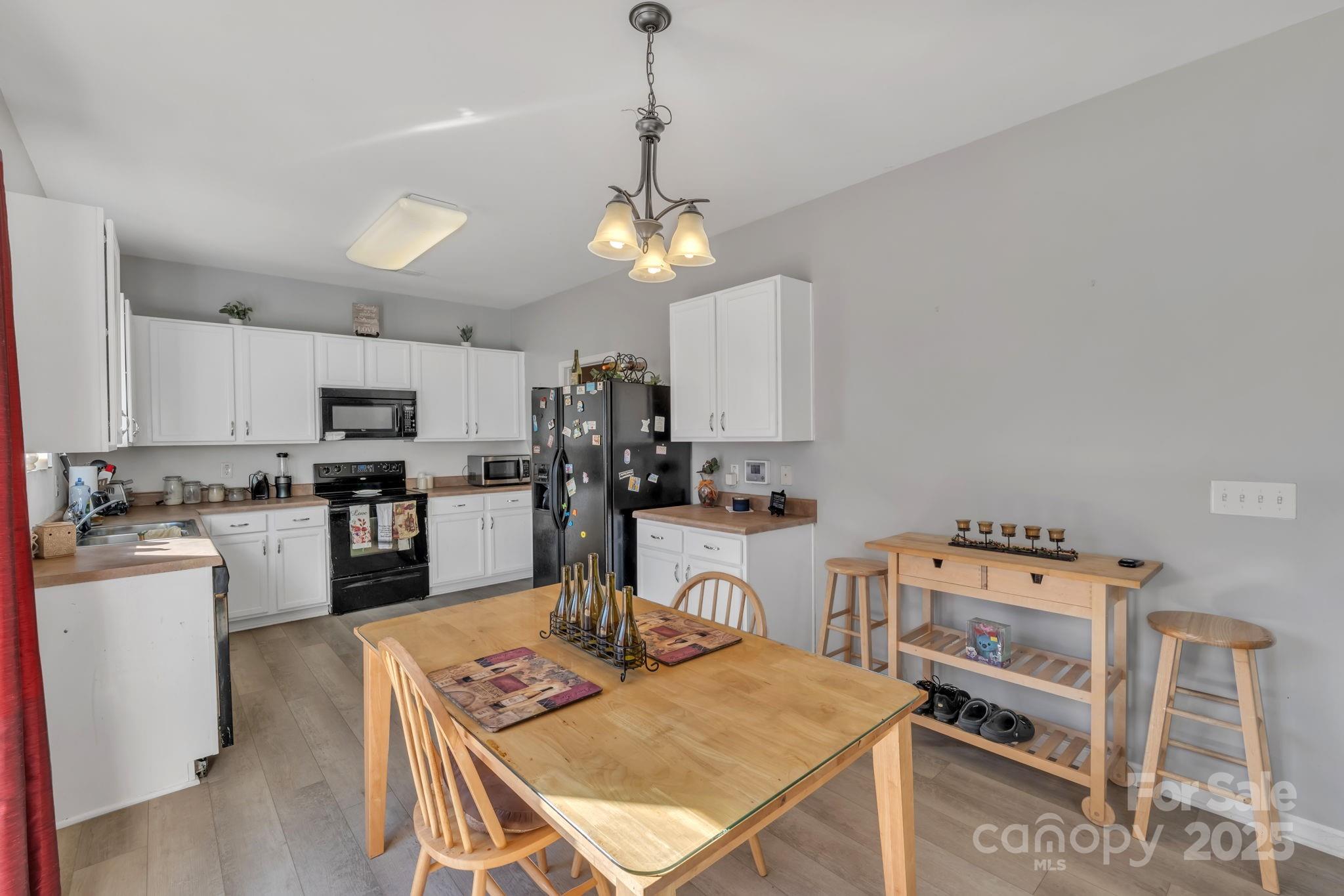 11906 Bending Branch Road Charlotte, NC 28227 - Photo 12 of 36 Gallery Image 12