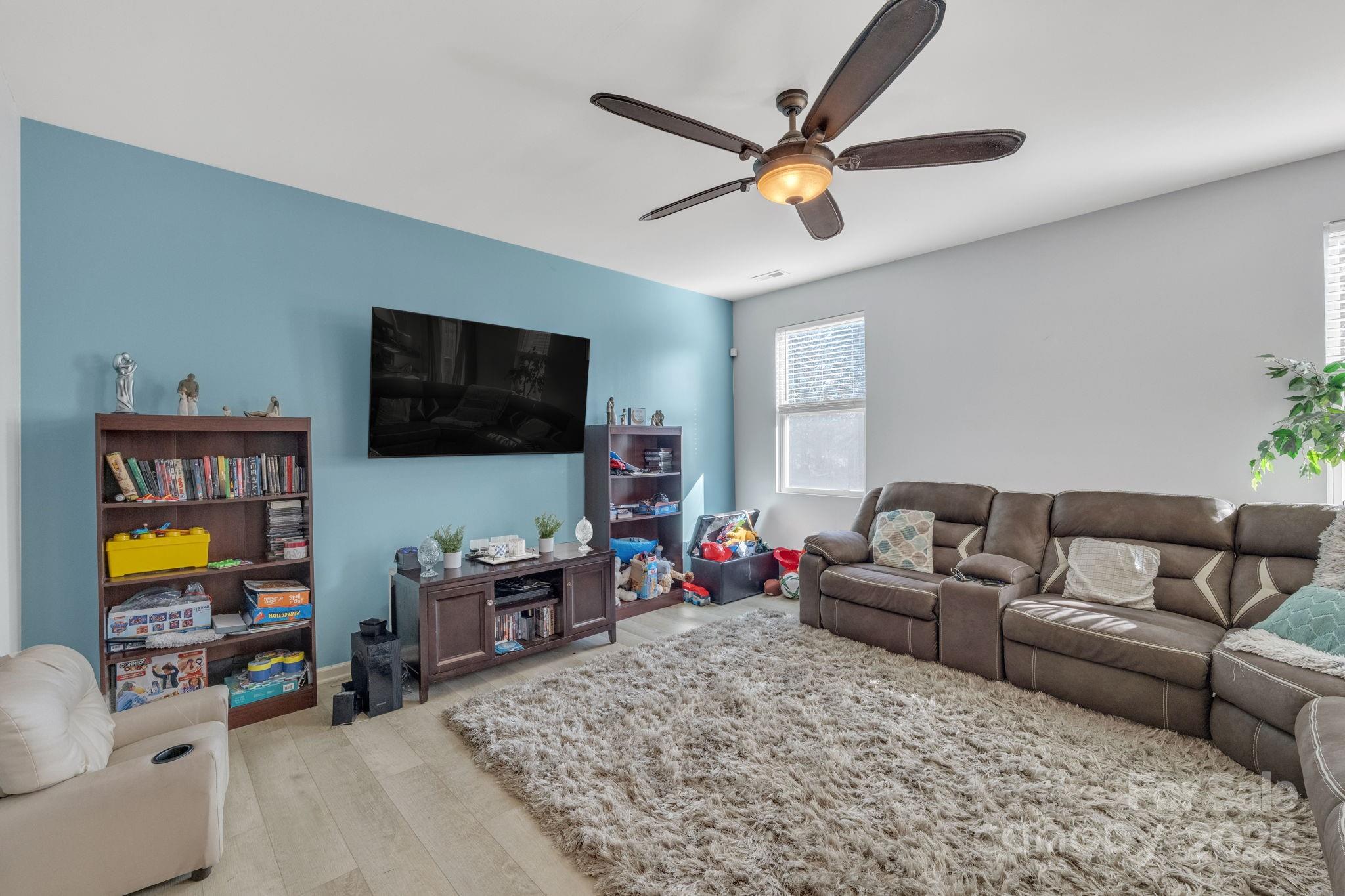 11906 Bending Branch Road Charlotte, NC 28227 - Photo 6 of 36 Gallery Image 6