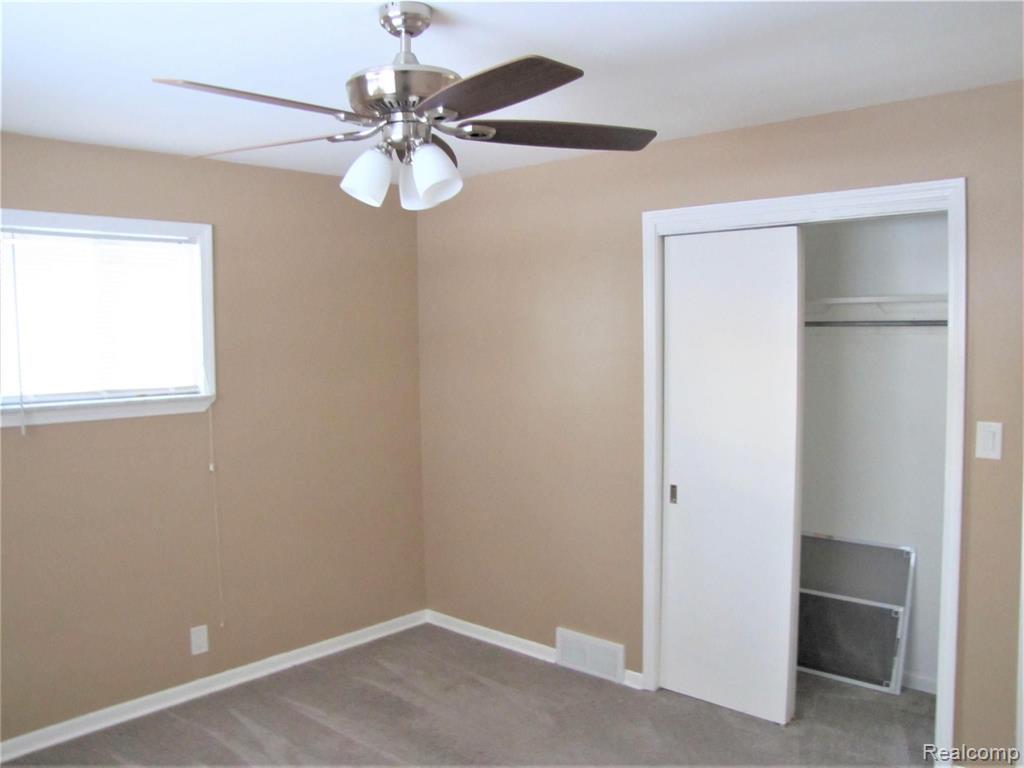 7239 Edward Avenue Center Line, MI 48015 - Photo 11 of 28