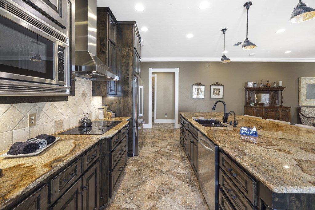 150 St Andrews Loop Kerrville, TX 78028 - Photo 11 of 30