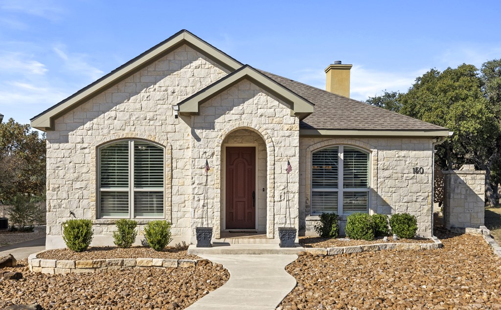 150 St Andrews Loop Kerrville, TX 78028 - Photo 2 of 30