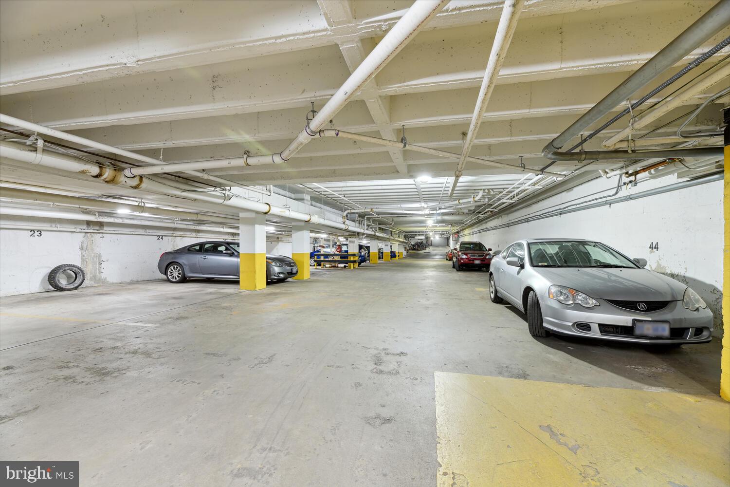 2501 Calvert Street Northwest, Unit 911 Washington, DC 20008 - Photo 19 of 23