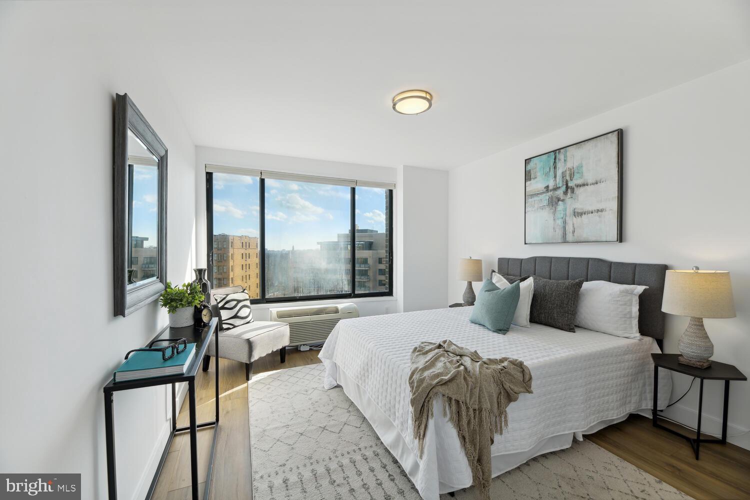 2501 Calvert Street Northwest, Unit 911 Washington, DC 20008 - Photo 8 of 23