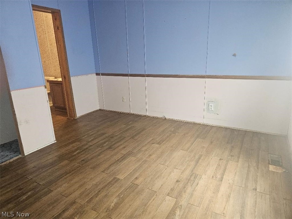 5229 Senate Road Southeast Amsterdam, OH 43903 - Photo 5 of 13