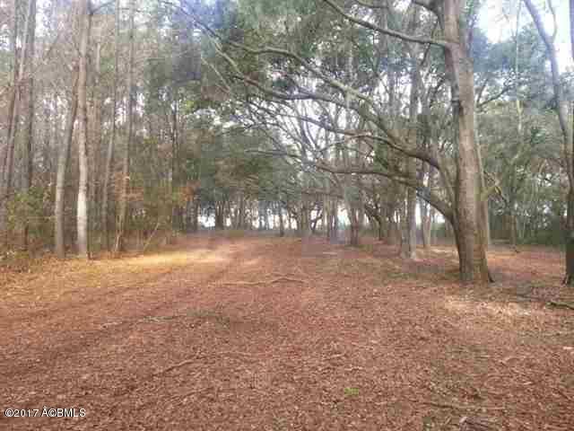 207 Fripp Point Road St. Helena Island, SC 29920 - Photo 4 of 6 20150803174720781286000000-o