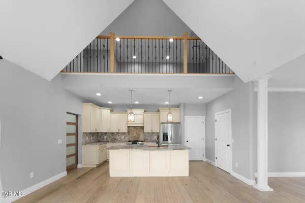 $669,000 | 15590 Piper Spg Avenue, Abingdon, VA 24210