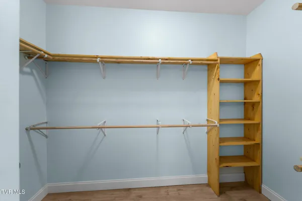 $669,000 | 15590 Piper Spg Avenue, Abingdon, VA 24210