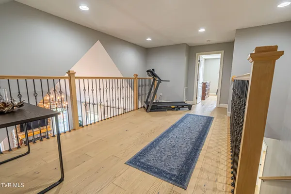 $669,000 | 15590 Piper Spg Avenue, Abingdon, VA 24210