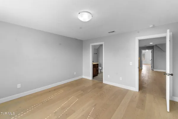 $669,000 | 15590 Piper Spg Avenue, Abingdon, VA 24210