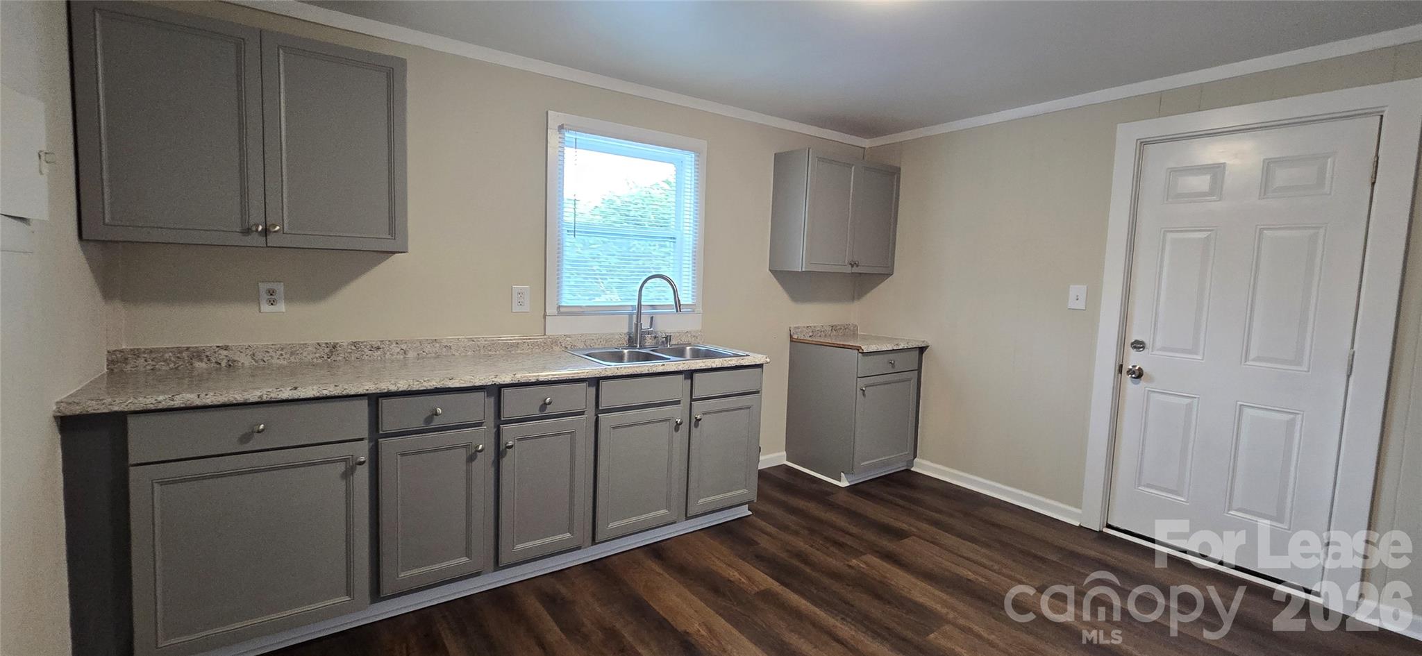 732 Taylor Street Lancaster, SC 29720 - Photo 3 of 14