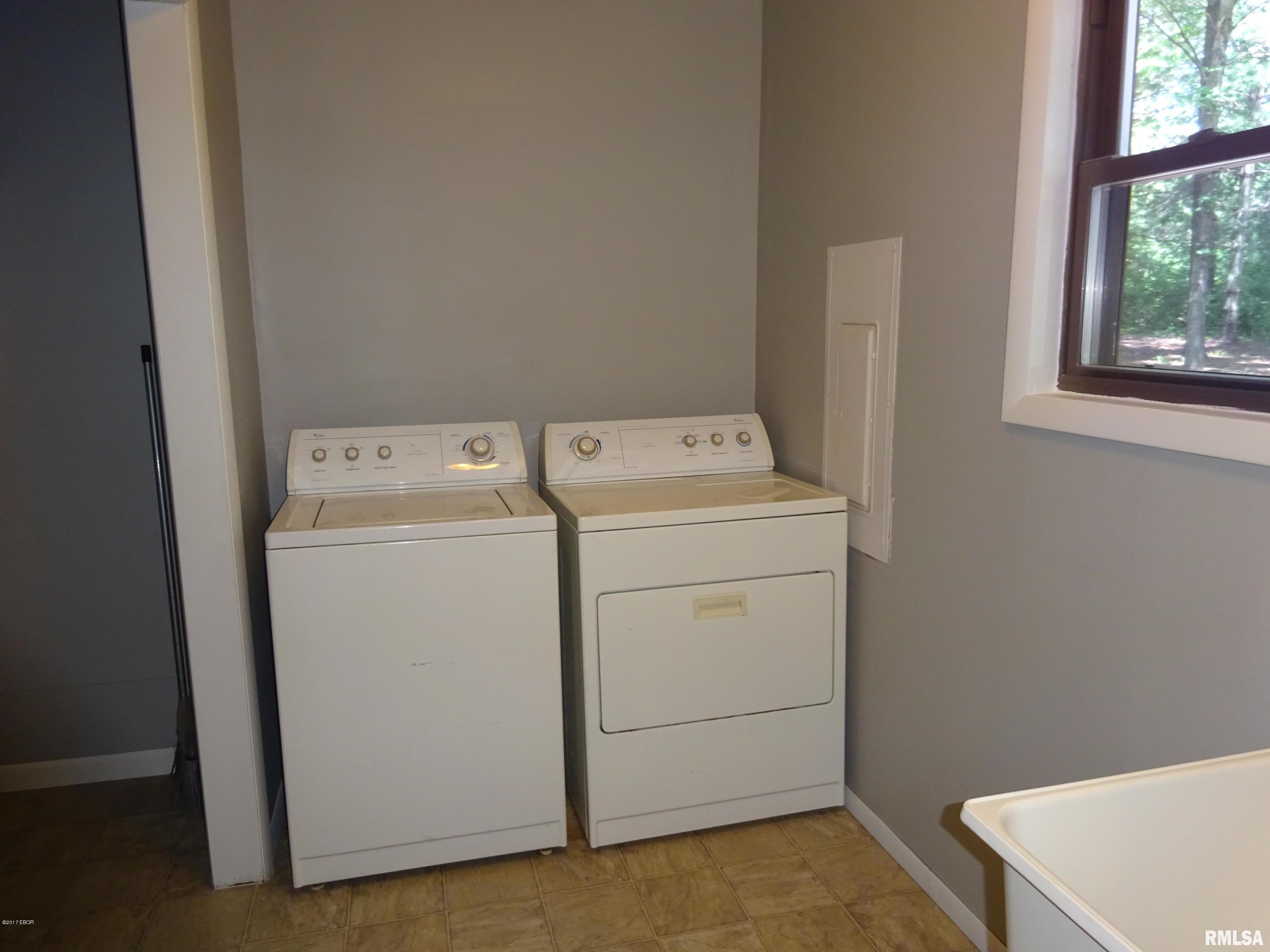 120 Pearson Road Harrisburg, IL 62946 - Photo 16 of 36 Gallery Image 16