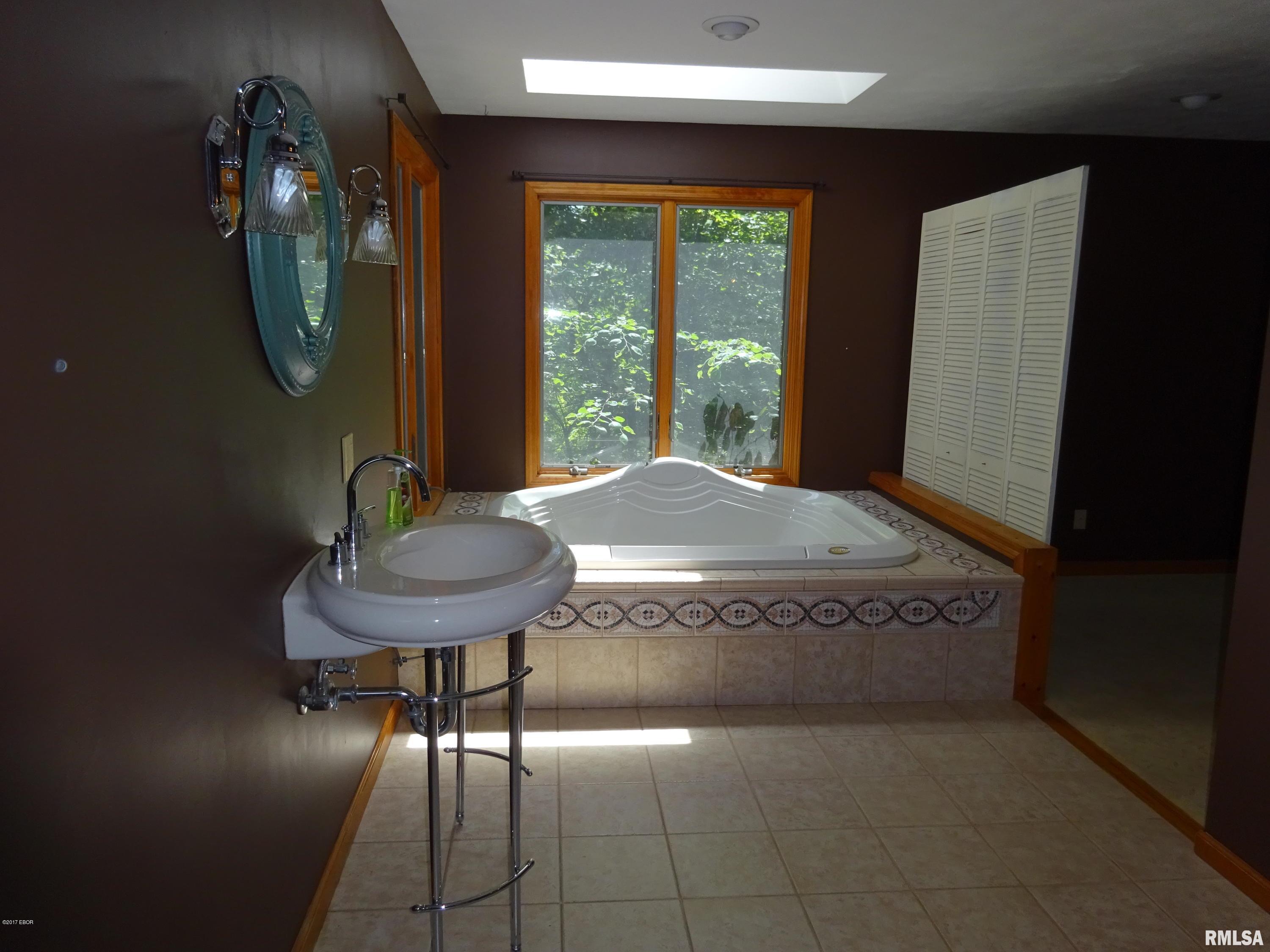 120 Pearson Road Harrisburg, IL 62946 - Photo 18 of 36 Gallery Image 18
