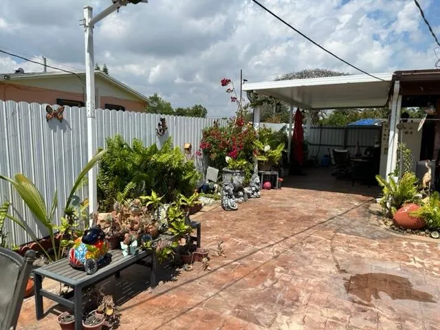 a view of outdoor space yard and patio