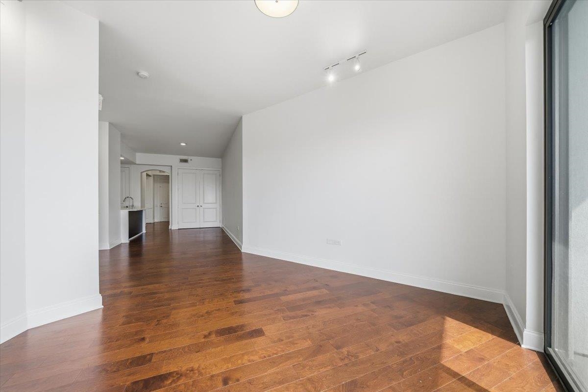 717 Riverside Drive, Unit 504 Memphis, TN 38103 - Photo 14 of 40