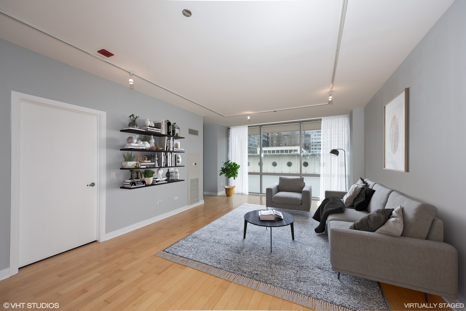 8 East Randolph Street, Unit 1607 Chicago, IL 60601 - Photo 5 of 12