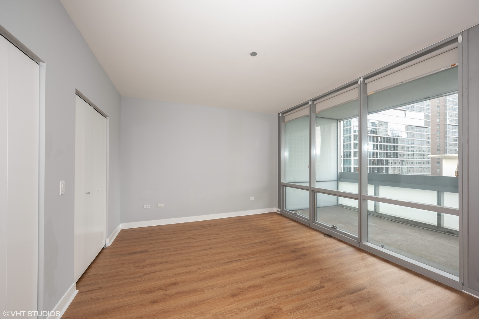 8 East Randolph Street, Unit 1607 Chicago, IL 60601 - Photo 9 of 12