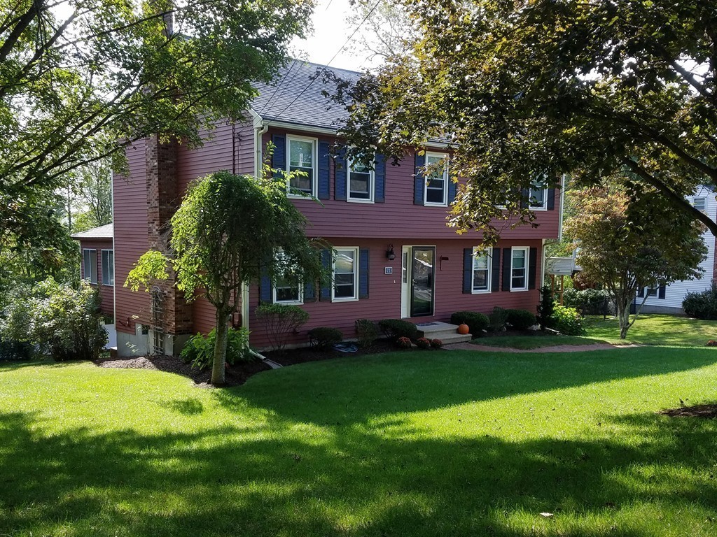 71 Jones Road Hopedale, MA 01747 - Photo 2 of 23 Gallery Image 2