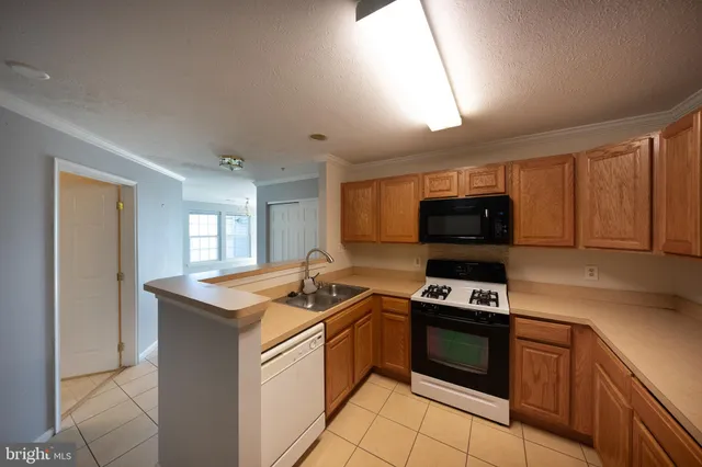 $1,900 | 45521 Westmeath Way, Unit E13, Great Mills, MD 20634