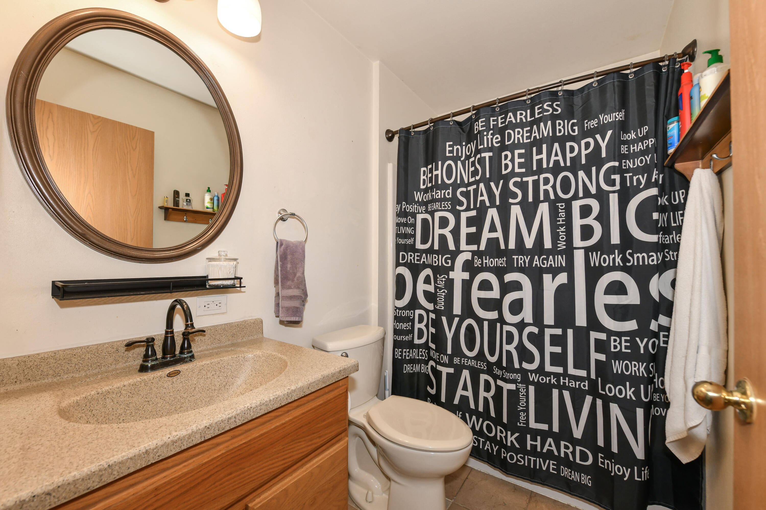 607 Stephanie Street Rochester, WI 53105 - Photo 16 of 25 Full bath