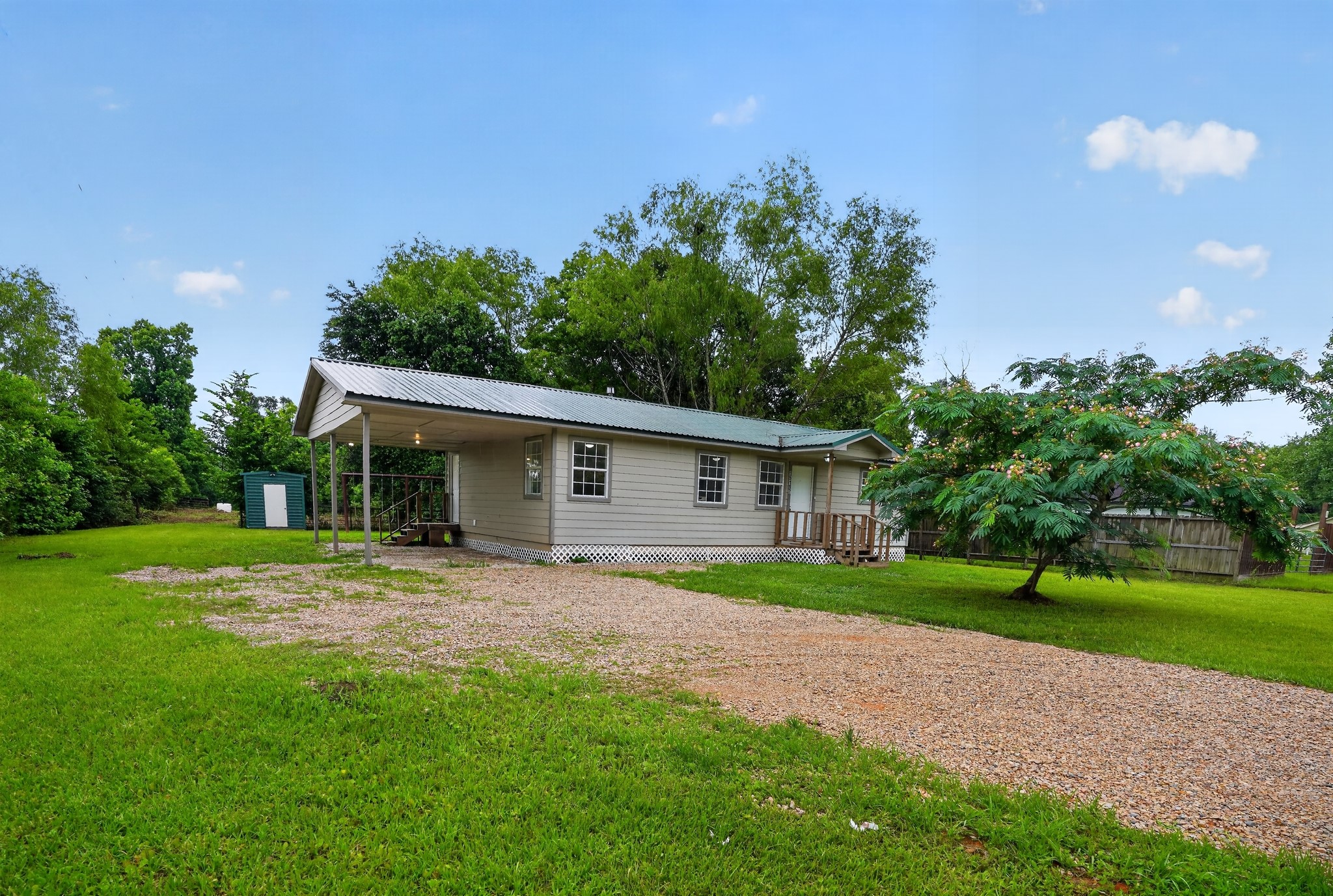 15197 Willis Waukegan Road Conroe, TX 77303 - Photo 3 of 22