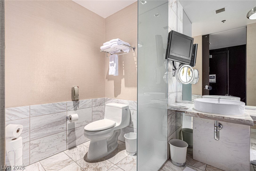 4381 West Flamingo Road, Unit 18320 Las Vegas, NV 89103 - Photo 14 of 43