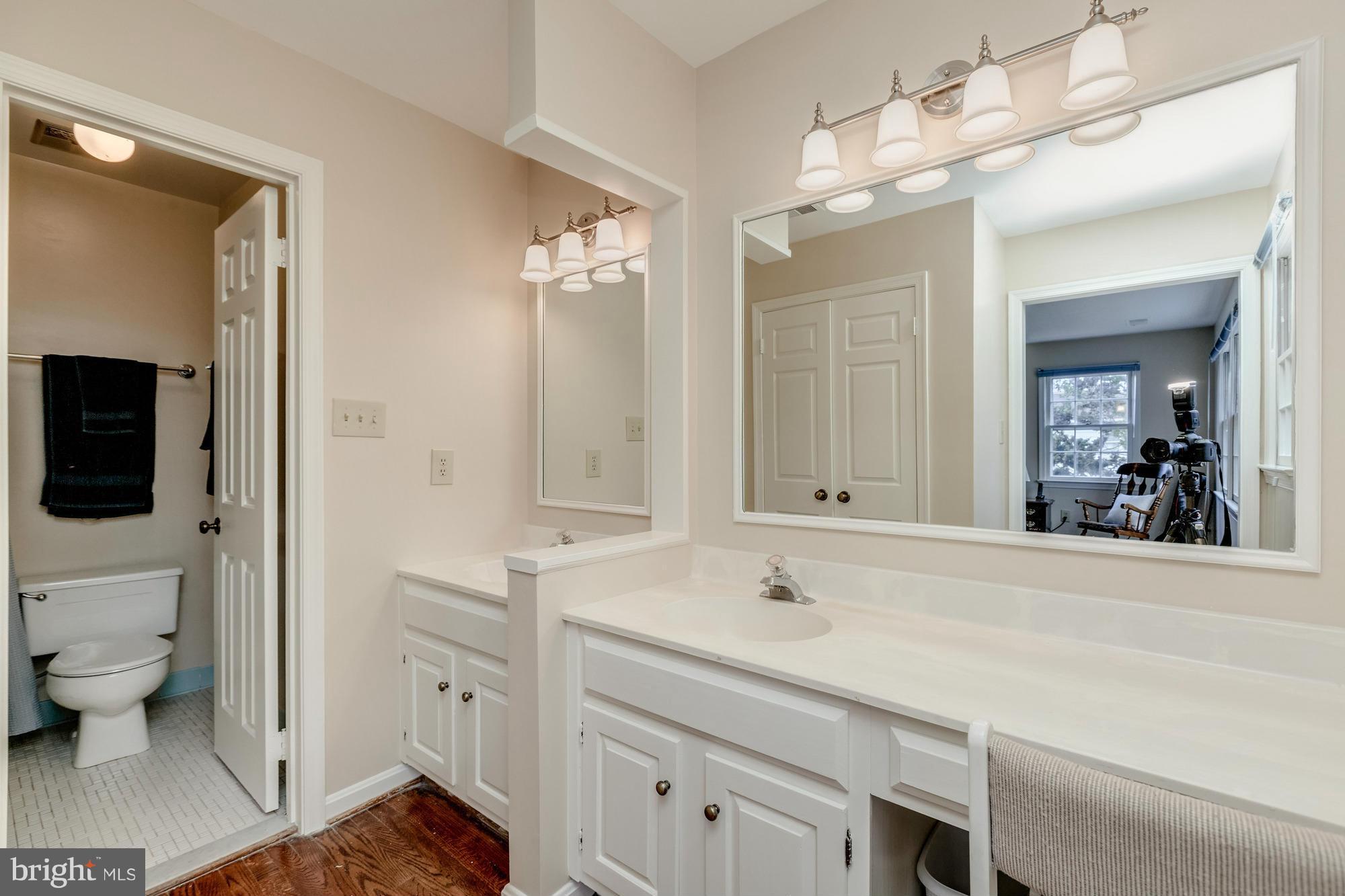 1200 Winter Hunt Road McLean, VA 22102 - Photo 15 of 25 Bath (Master)