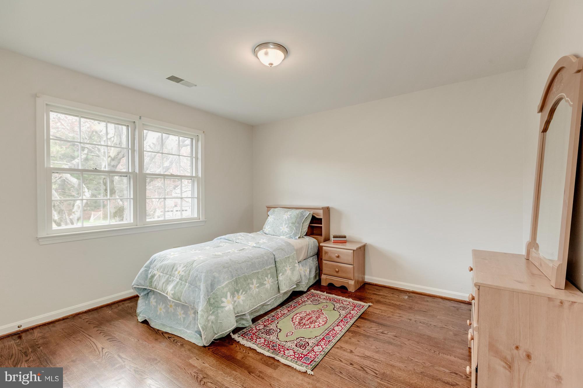 1200 Winter Hunt Road McLean, VA 22102 - Photo 18 of 25 Bedroom