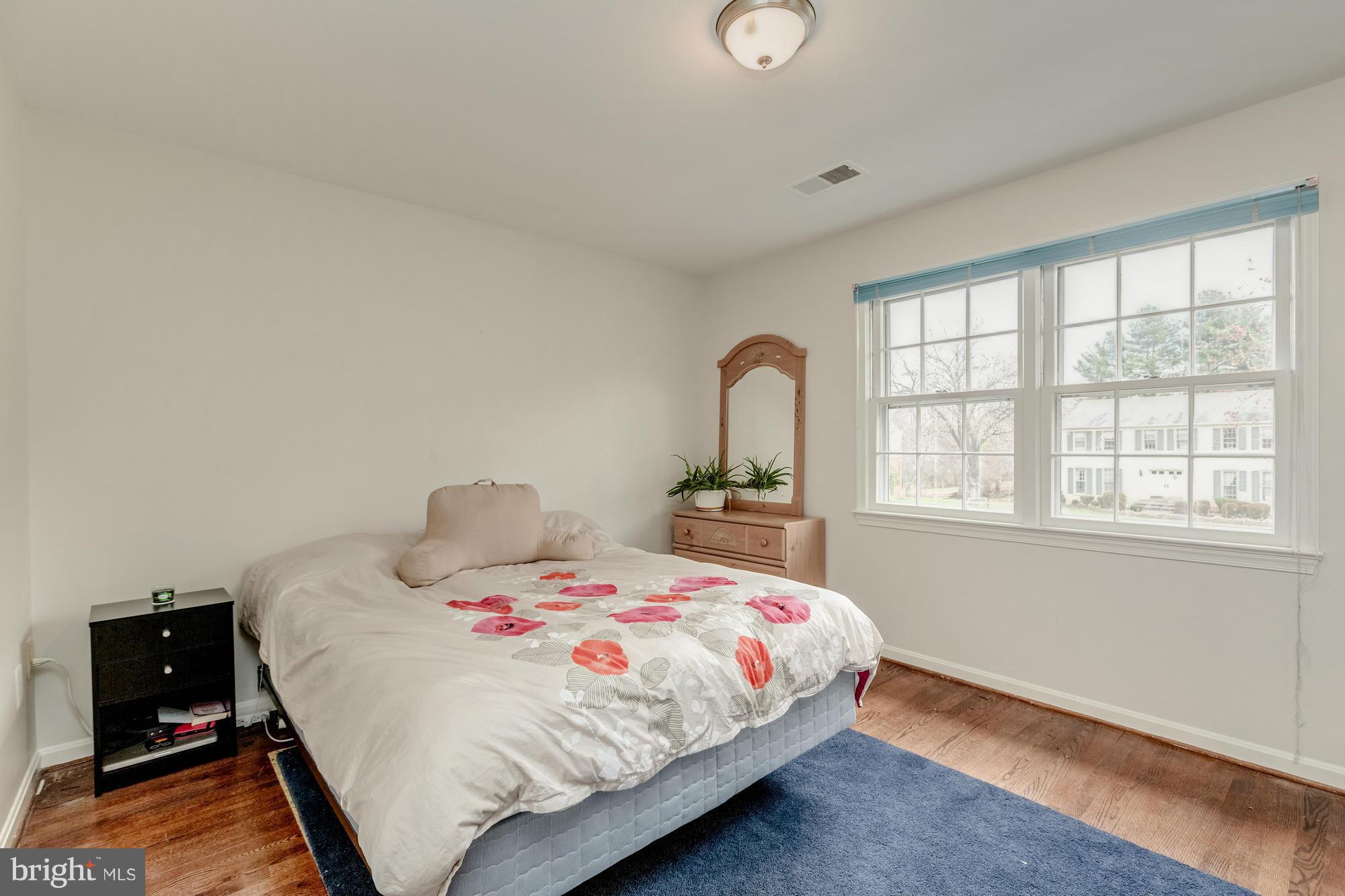 1200 Winter Hunt Road McLean, VA 22102 - Photo 19 of 25 Bedroom
