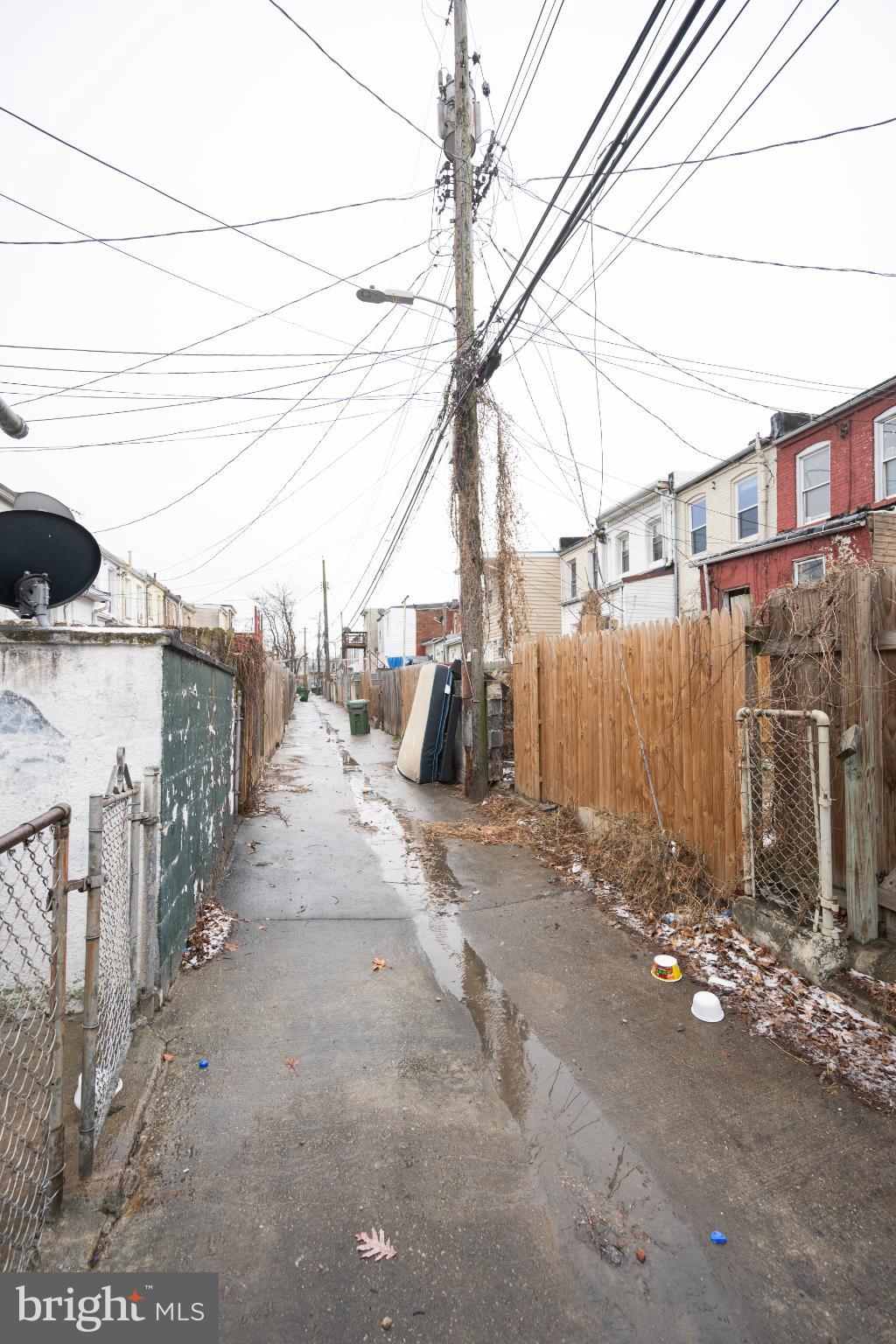 1208 Sargeant Street Baltimore, MD 21223 - Photo 21 of 25 Alleyway