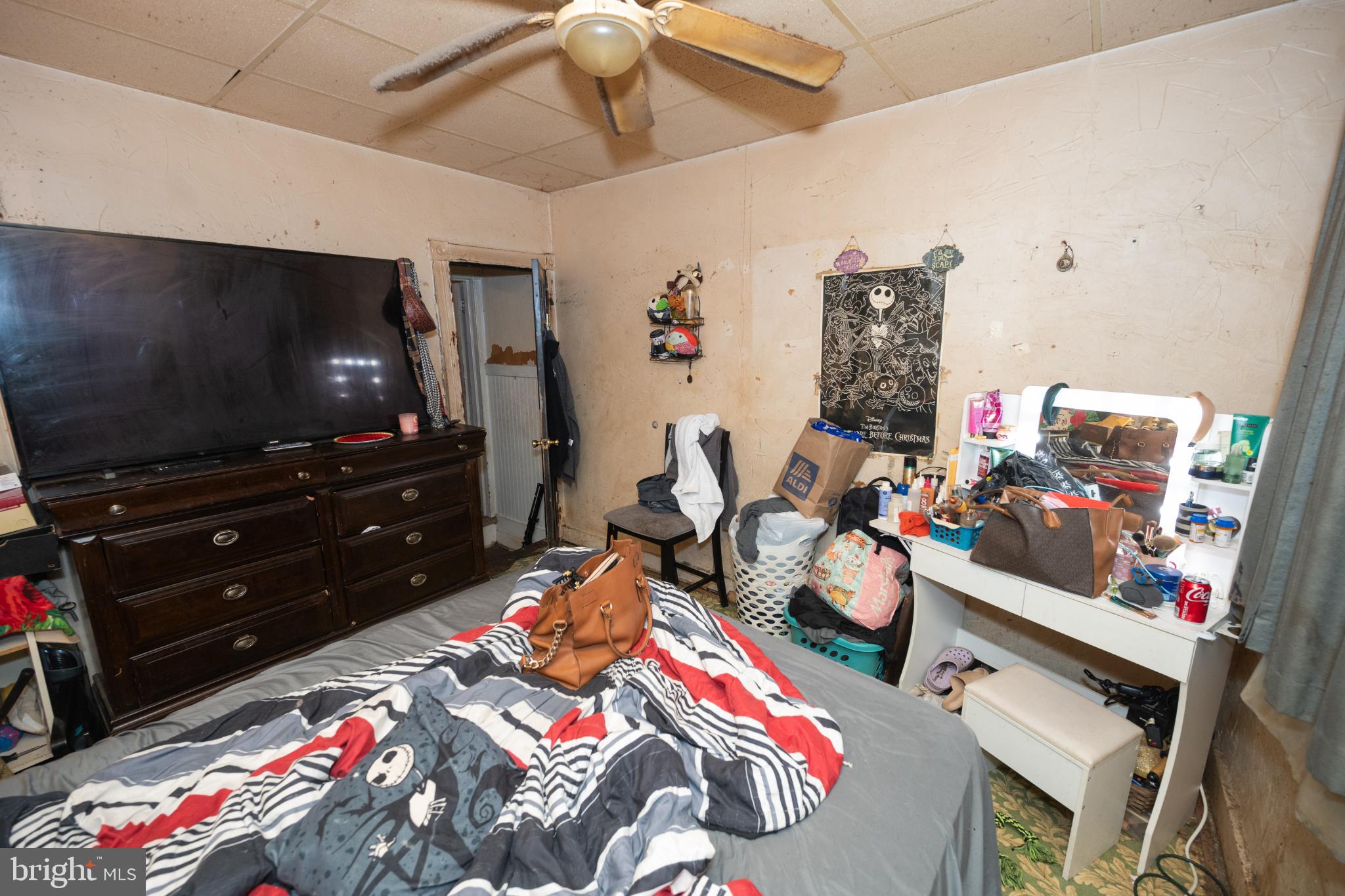 1208 Sargeant Street Baltimore, MD 21223 - Photo 9 of 25 Bedroom 1