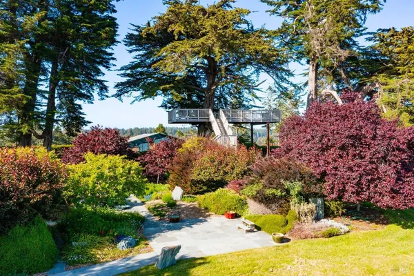 $1,995,000 | 32550 Navarro Ridge Road, Albion, CA 95410