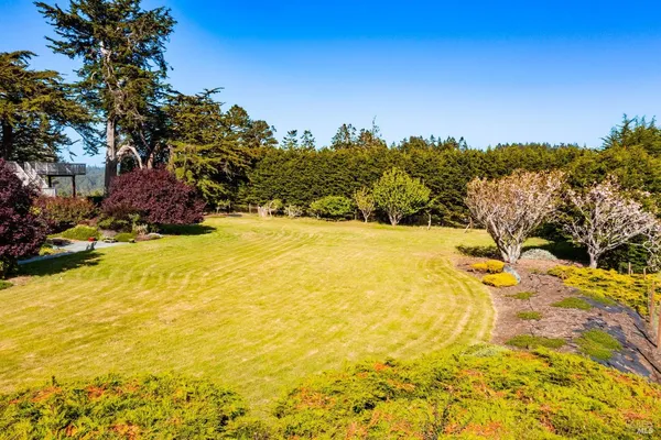 $1,995,000 | 32550 Navarro Ridge Road, Albion, CA 95410