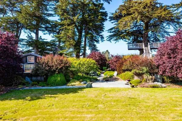 $1,995,000 | 32550 Navarro Ridge Road, Albion, CA 95410