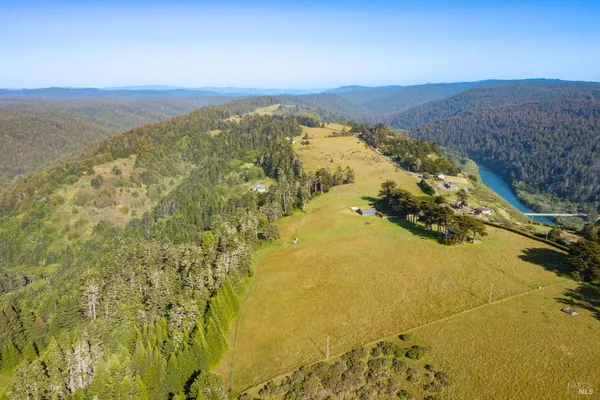 $1,995,000 | 32550 Navarro Ridge Road, Albion, CA 95410