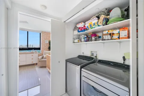 $1,400,000 | 1330 West Avenue, Unit 3001, Miami Beach, FL 33139