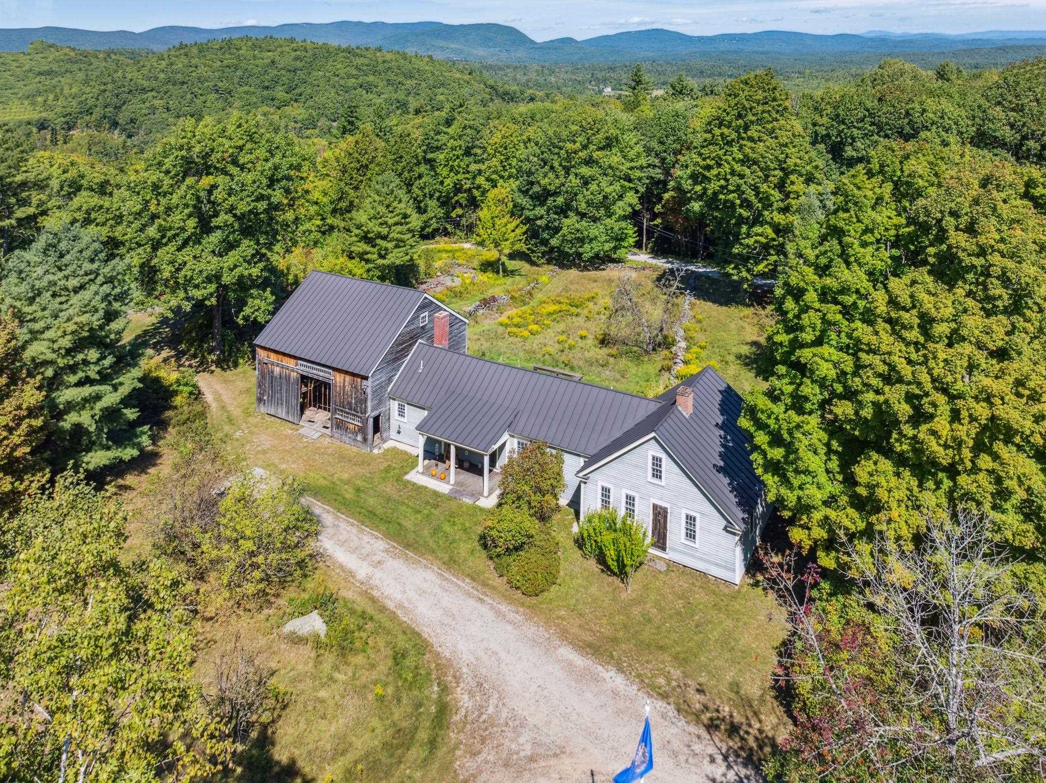 338 East Washington Road Bradford, NH 03221 - Photo 2 of 38