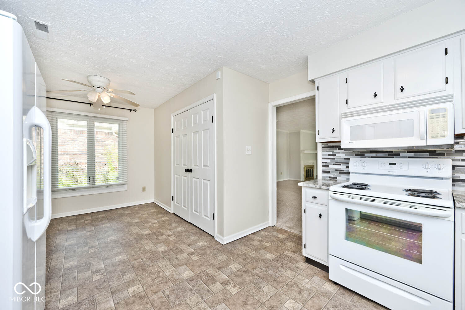 5224 Greenwillow Road Indianapolis, IN 46226 - Photo 29 of 38 Gallery Image 29