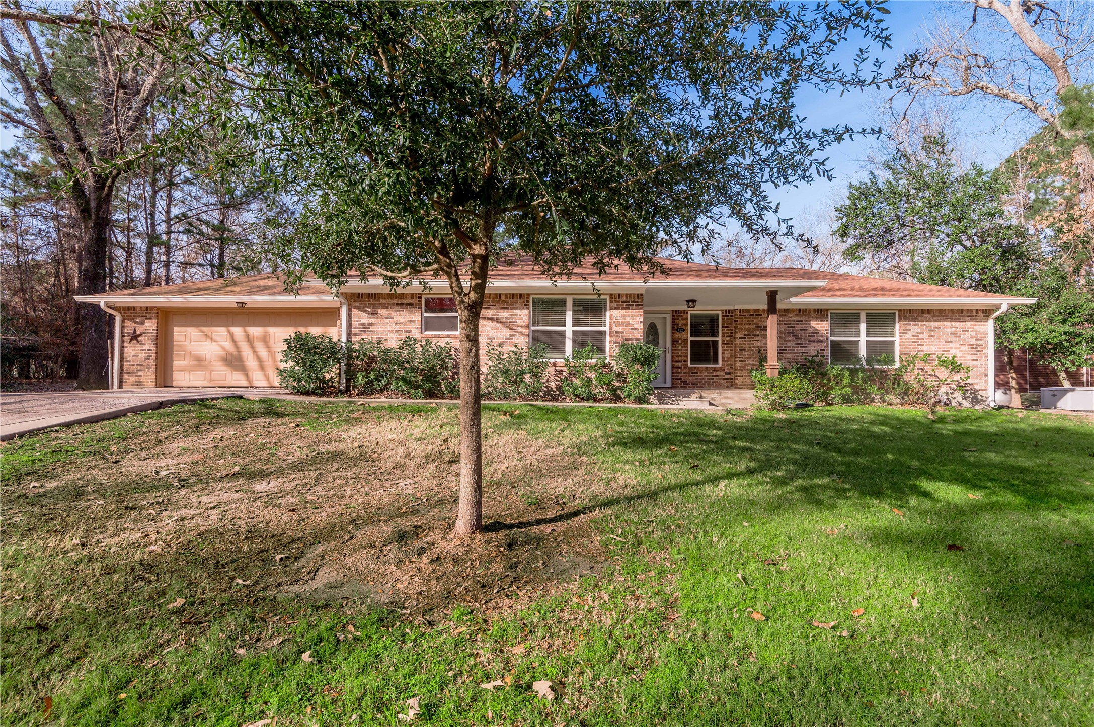 1022 Landing Way Trinity, TX 75862 - Photo 2 of 30 front view of a house with a yard