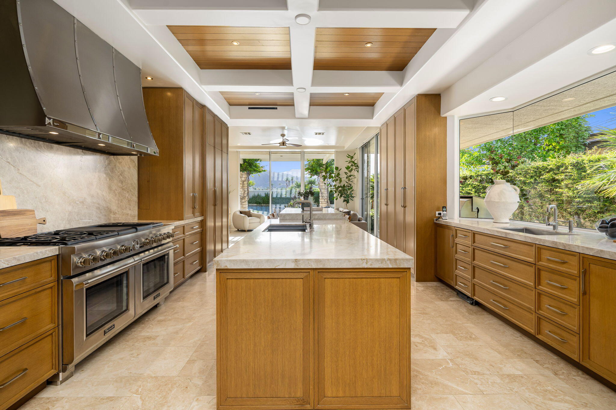 74 Mayfair Drive Rancho Mirage, CA 92270 - Photo 20 of 64 Renovated open kitchen