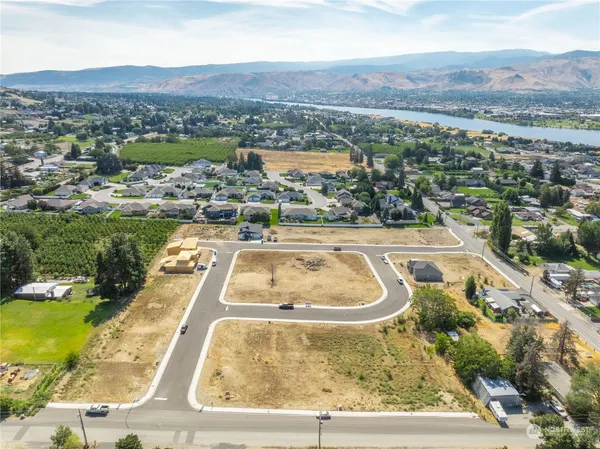 $129,900 | 3274 Northwest Brianna (lot 17) Avenue, East Wenatchee, WA 98802