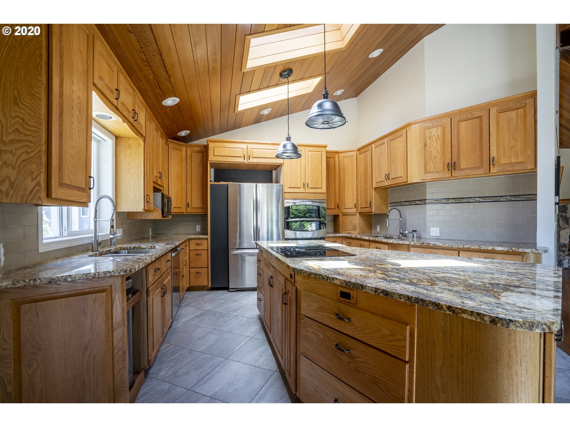 62743 Crown Point Road Coos Bay, OR 97420 - Photo 16 of 32
