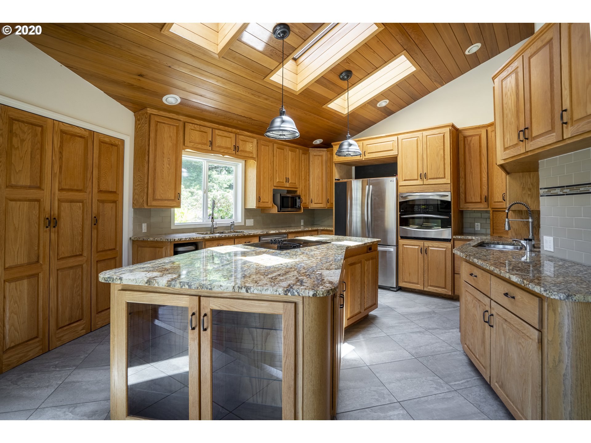 62743 Crown Point Road Coos Bay, OR 97420 - Photo 17 of 32