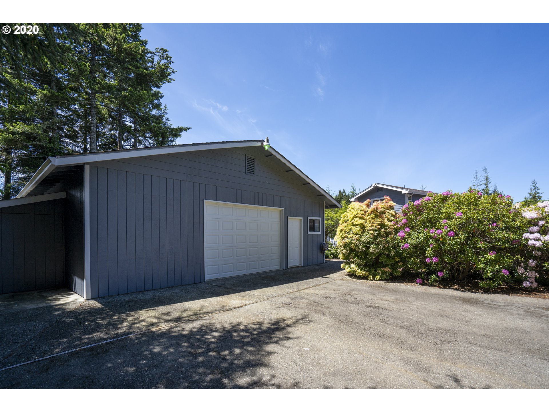 62743 Crown Point Road Coos Bay, OR 97420 - Photo 5 of 32