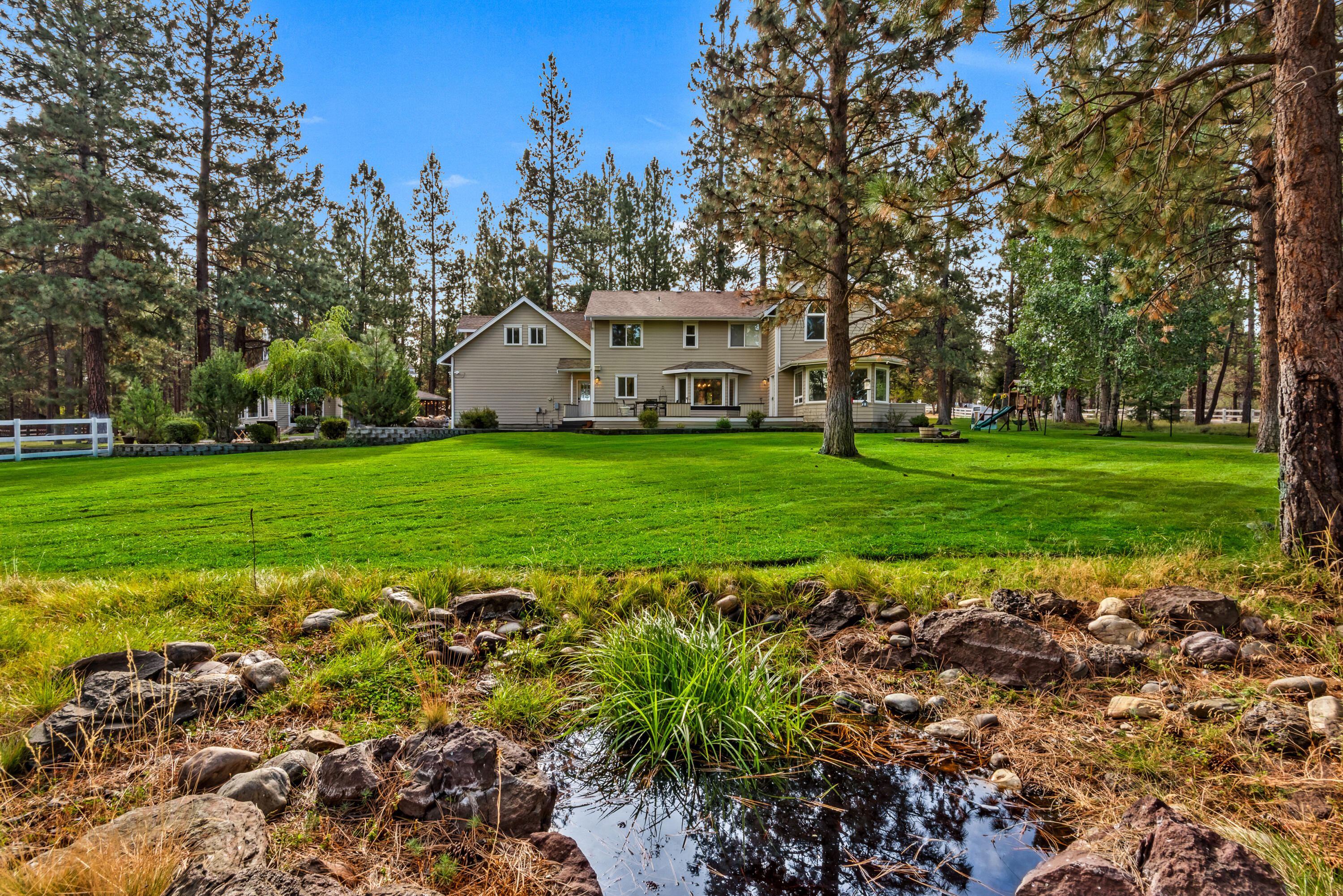 69550 Deer Ridge Road Sisters, OR 97759 - Photo 46 of 69 41