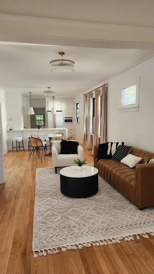 1624 Burr Oak Road Homewood, IL 60430 - Photo 5 of 15