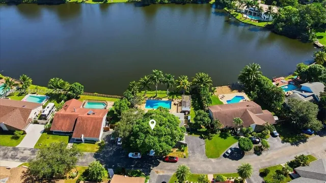 $6,800 | 960 Bayberry Point Drive, Plantation, FL 33324