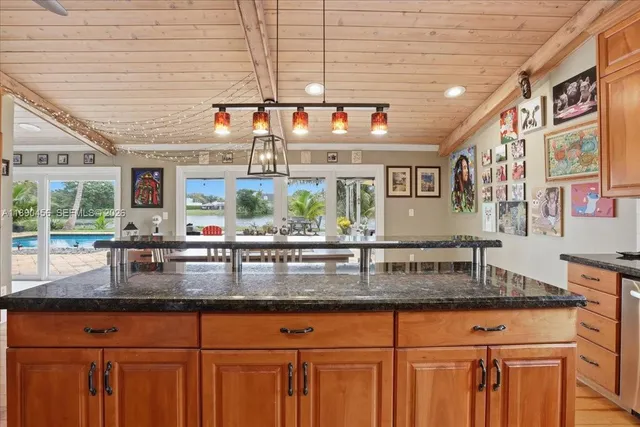 $6,800 | 960 Bayberry Point Drive, Plantation, FL 33324